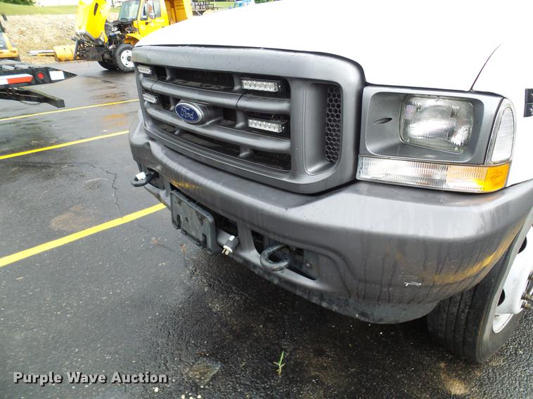 image for item DD8577 2002 Ford F550 Super Duty bucket truck