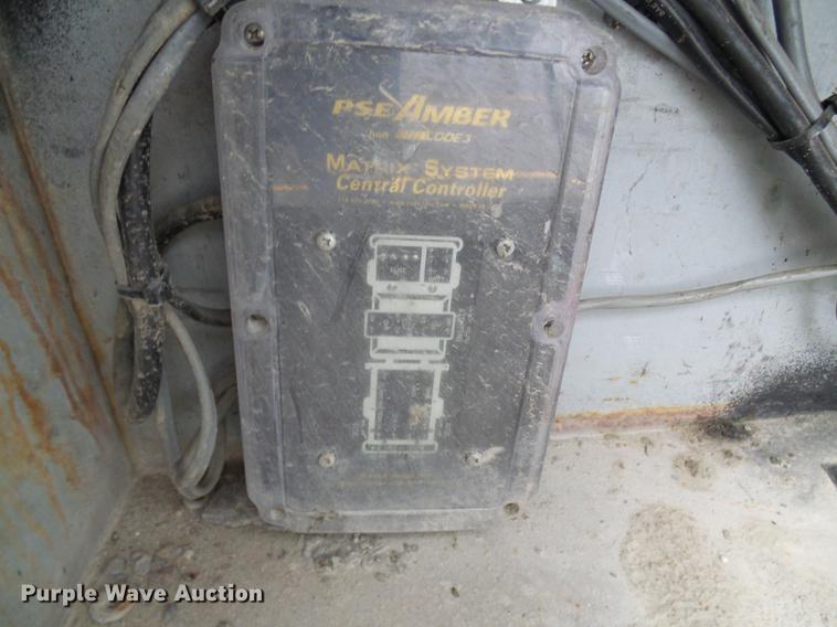 image for item DD8577 2002 Ford F550 Super Duty bucket truck