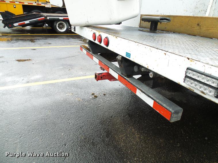 image for item DD8577 2002 Ford F550 Super Duty bucket truck