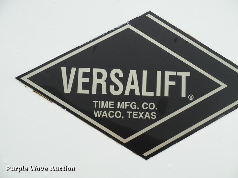 image for item DD8577 2002 Ford F550 Super Duty bucket truck