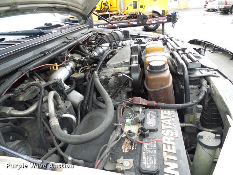 image for item DD8577 2002 Ford F550 Super Duty bucket truck