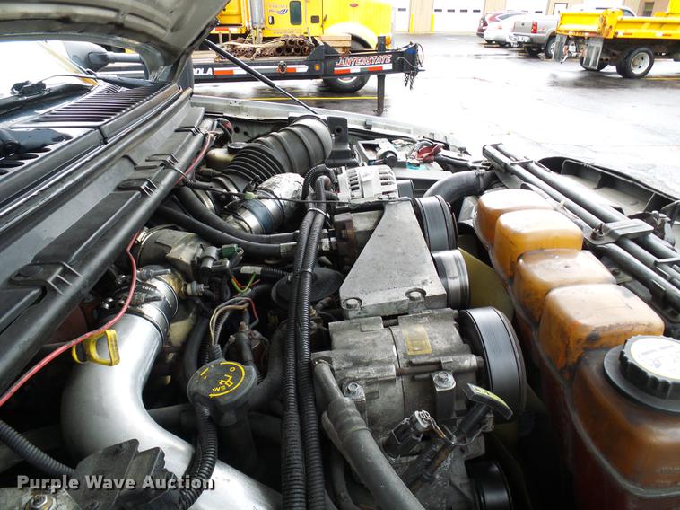 image for item DD8577 2002 Ford F550 Super Duty bucket truck