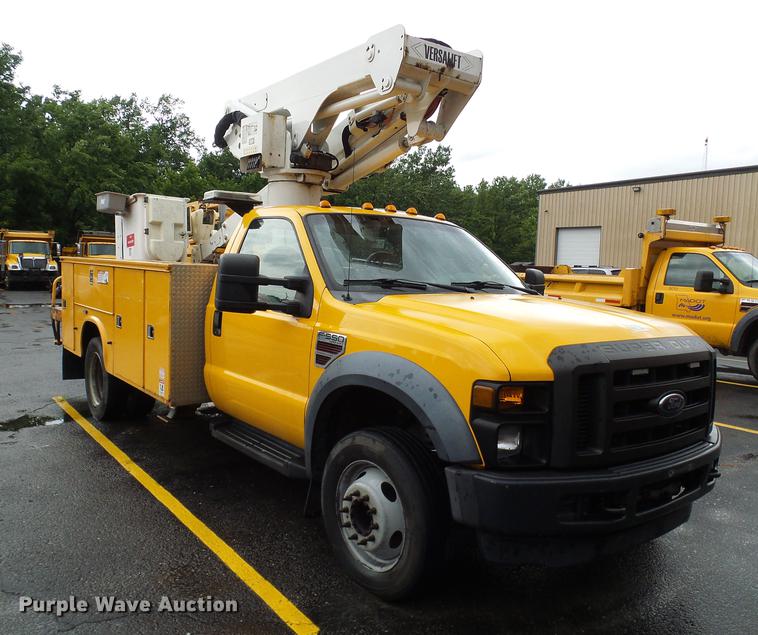image for item DD8578 2009 Ford F550 Super Duty bucket truck