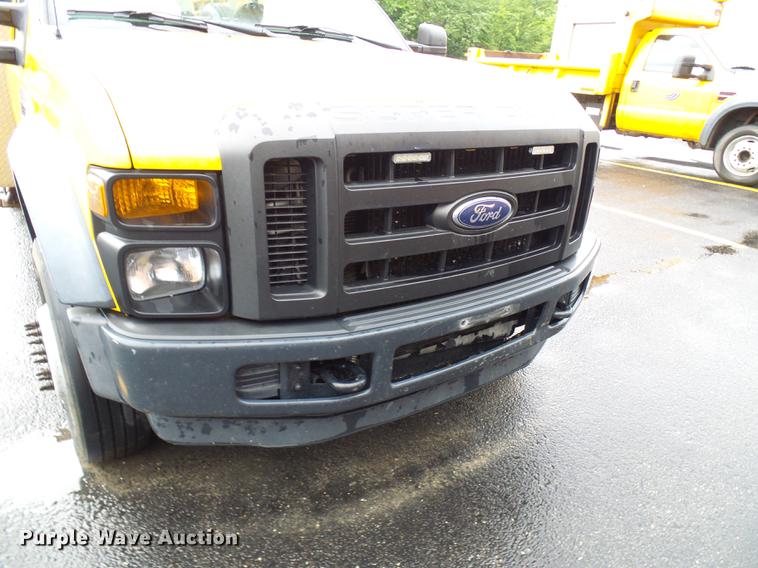 image for item DD8578 2009 Ford F550 Super Duty bucket truck