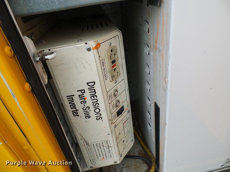 image for item DD8578 2009 Ford F550 Super Duty bucket truck