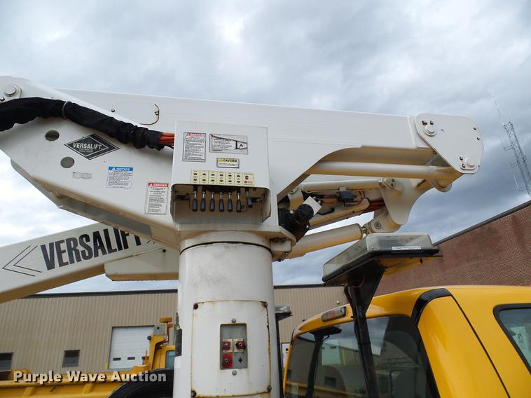 image for item DD8578 2009 Ford F550 Super Duty bucket truck