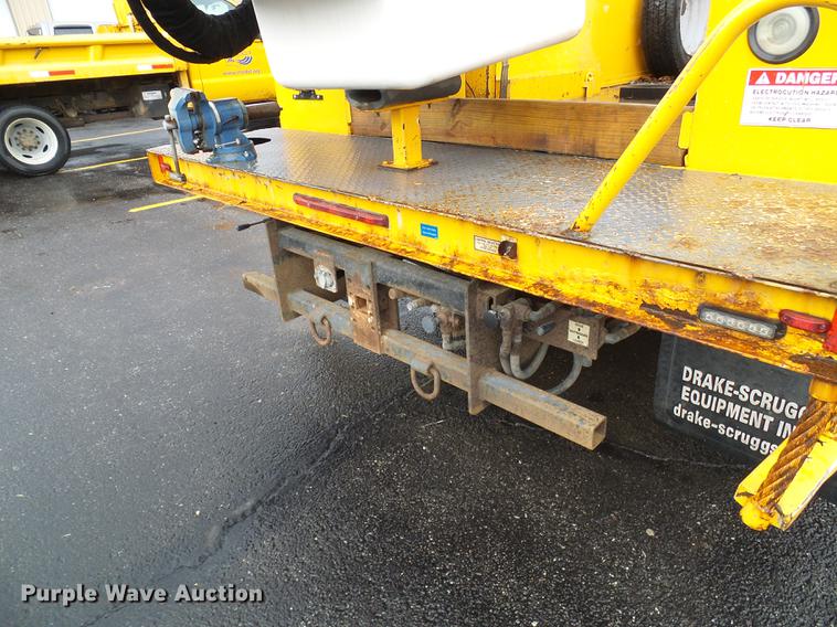 image for item DD8578 2009 Ford F550 Super Duty bucket truck