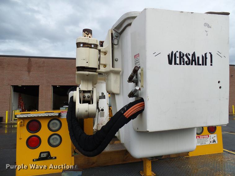 image for item DD8578 2009 Ford F550 Super Duty bucket truck