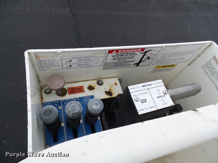 image for item DD8578 2009 Ford F550 Super Duty bucket truck