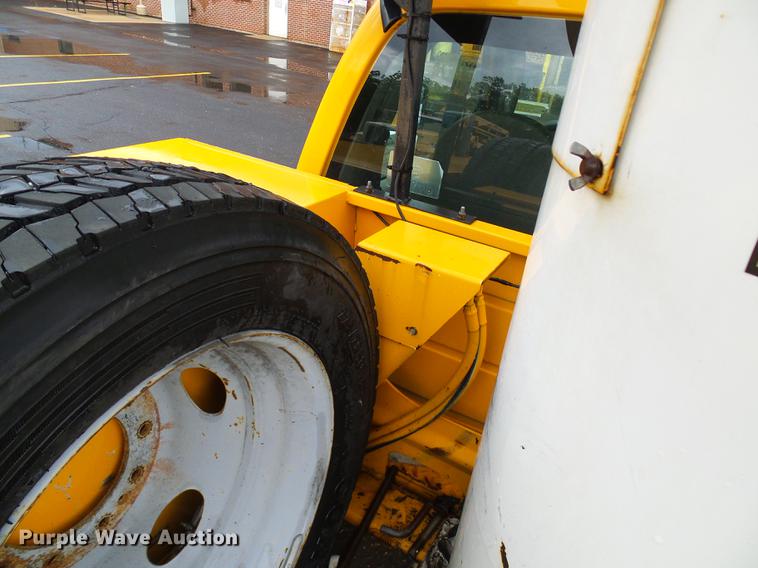image for item DD8578 2009 Ford F550 Super Duty bucket truck