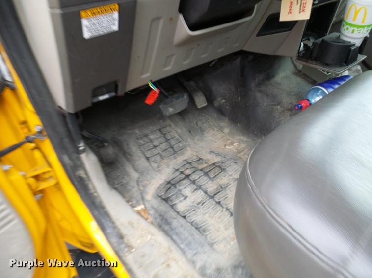 image for item DD8578 2009 Ford F550 Super Duty bucket truck