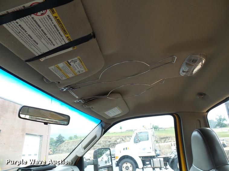 image for item DD8578 2009 Ford F550 Super Duty bucket truck