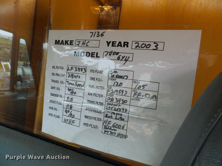 image for item DD8579 2004 International 7400 dump truck