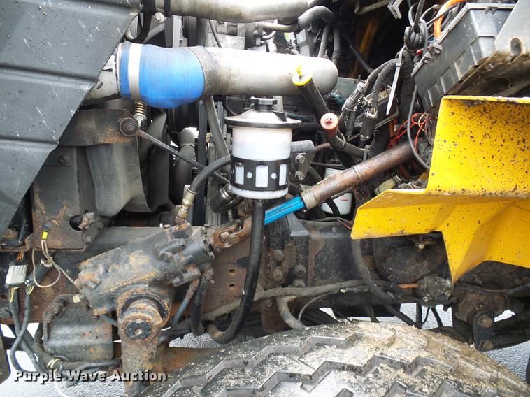 image for item DD8579 2004 International 7400 dump truck