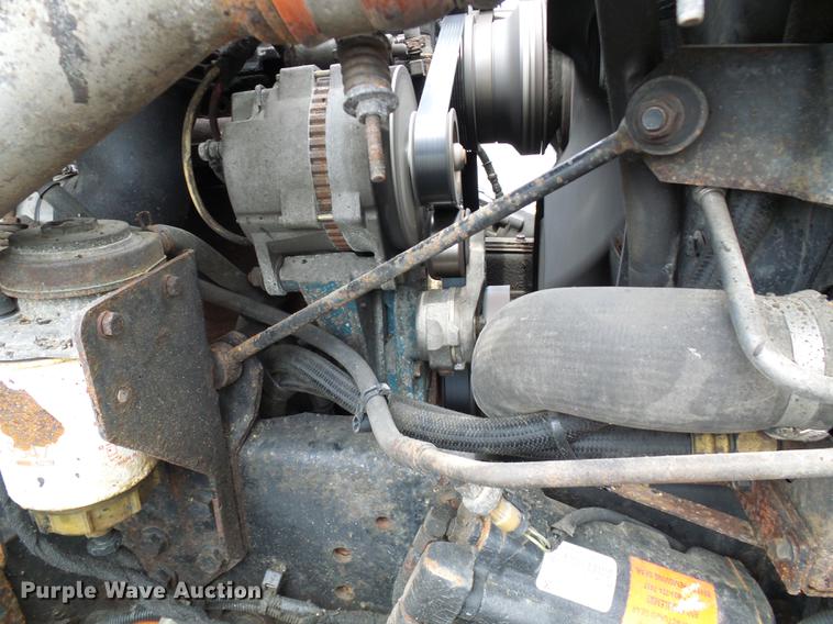 image for item DD8579 2004 International 7400 dump truck