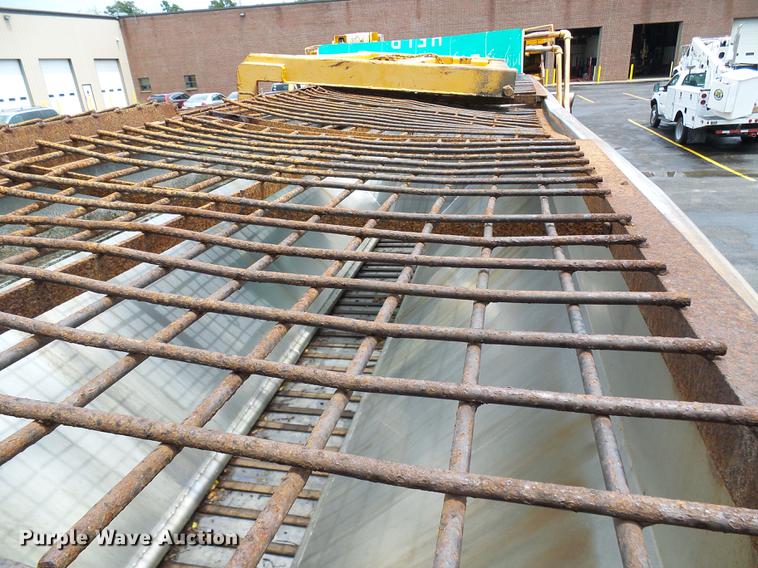 image for item DD8580 2002 International 7400 dump truck