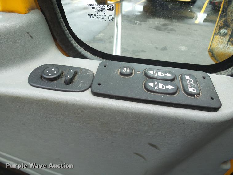 image for item DD8580 2002 International 7400 dump truck