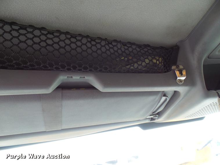 image for item DD8580 2002 International 7400 dump truck