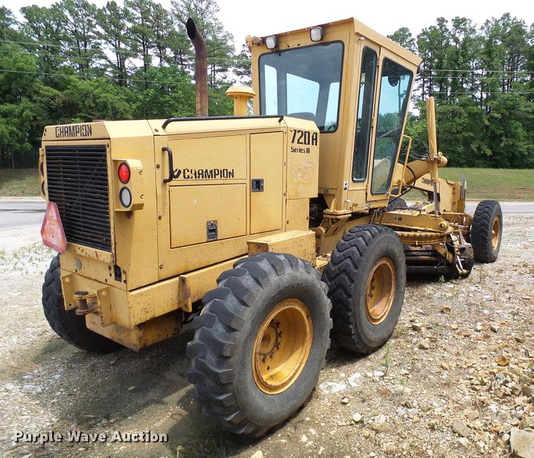 image for item DD8581 1995 Champion 720A motor grader