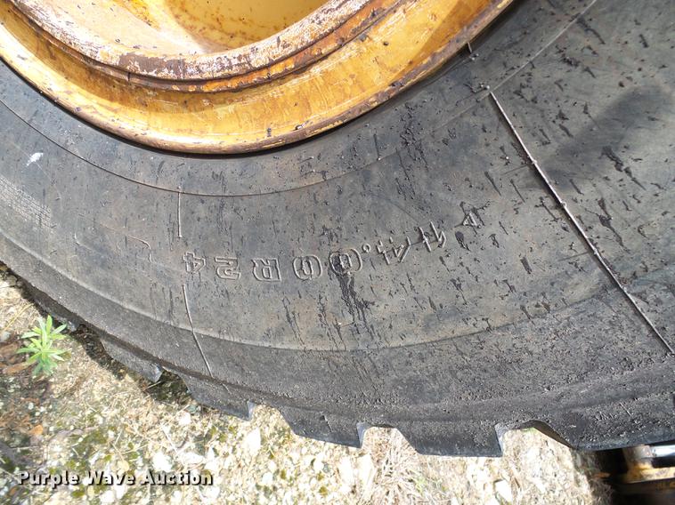 image for item DD8581 1995 Champion 720A motor grader