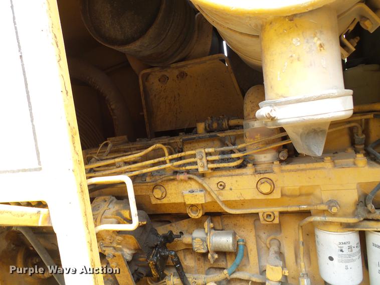 image for item DD8581 1995 Champion 720A motor grader