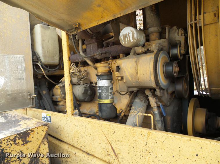 image for item DD8581 1995 Champion 720A motor grader