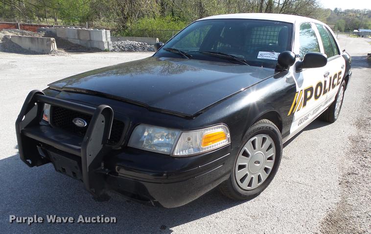 image for item DE3641 2011 Ford Crown Victoria Police Interceptor