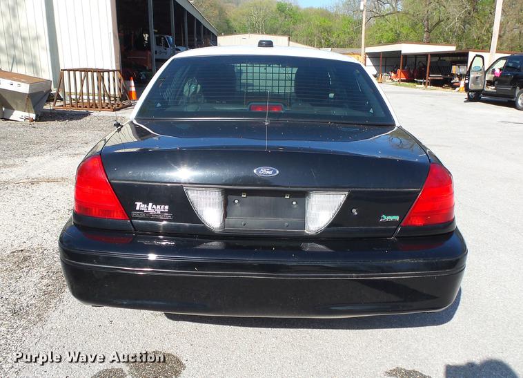 image for item DE3641 2011 Ford Crown Victoria Police Interceptor