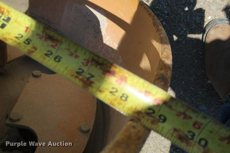 image for item DE3741 Case DV204 double drum vibratory roller