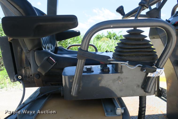 image for item DE3741 Case DV204 double drum vibratory roller