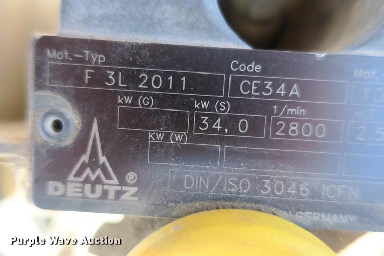 image for item DE3741 Case DV204 double drum vibratory roller