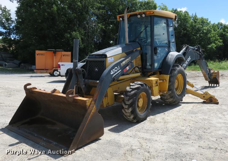 image for item DE3742 2008 John Deere 410J backhoe