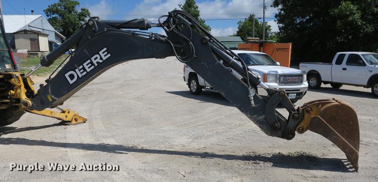 image for item DE3742 2008 John Deere 410J backhoe
