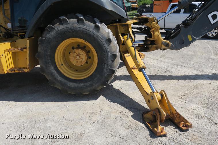 image for item DE3742 2008 John Deere 410J backhoe