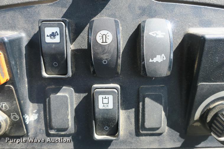 image for item DE3742 2008 John Deere 410J backhoe