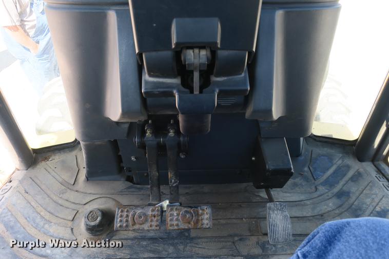 image for item DE3742 2008 John Deere 410J backhoe