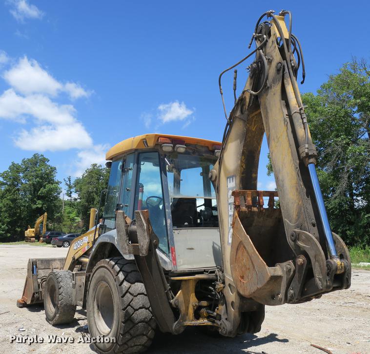 image for item DE3743 2003 John Deere 410G backhoe