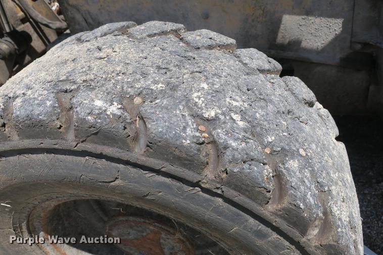 image for item DE3743 2003 John Deere 410G backhoe