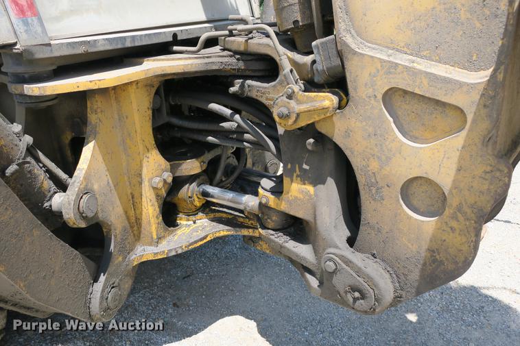 image for item DE3743 2003 John Deere 410G backhoe