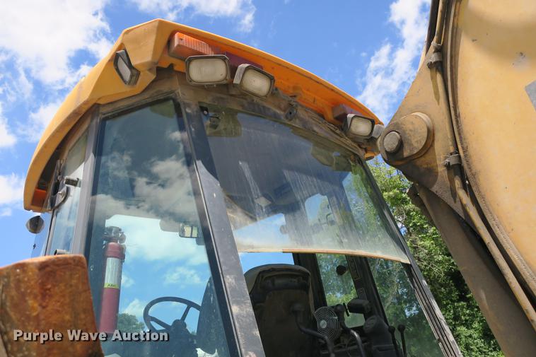 image for item DE3743 2003 John Deere 410G backhoe