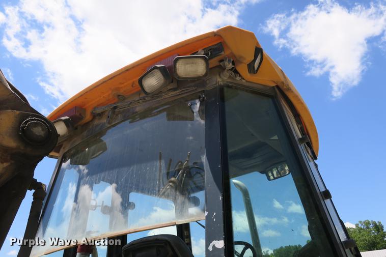 image for item DE3743 2003 John Deere 410G backhoe