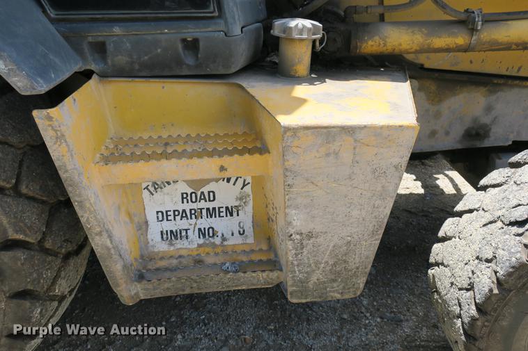 image for item DE3743 2003 John Deere 410G backhoe