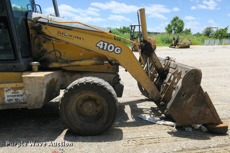 image for item DE3743 2003 John Deere 410G backhoe