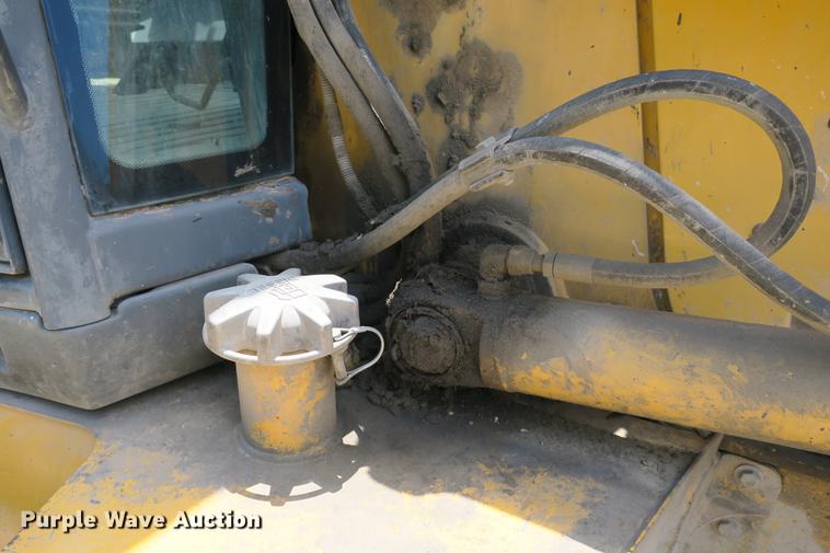 image for item DE3743 2003 John Deere 410G backhoe