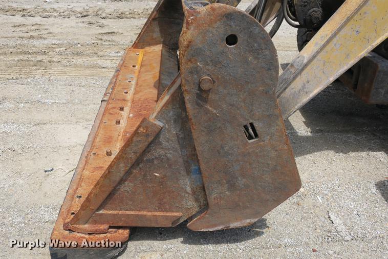 image for item DE3743 2003 John Deere 410G backhoe