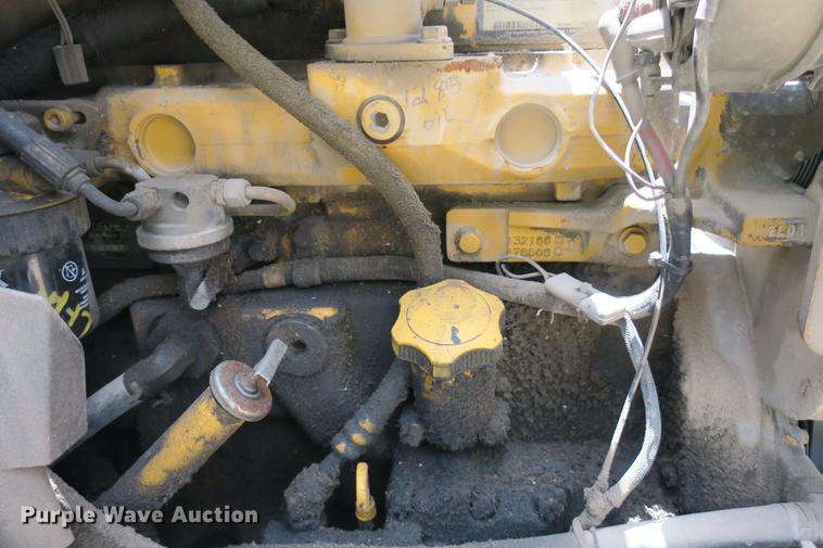 image for item DE3743 2003 John Deere 410G backhoe