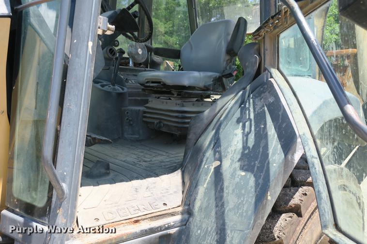 image for item DE3743 2003 John Deere 410G backhoe