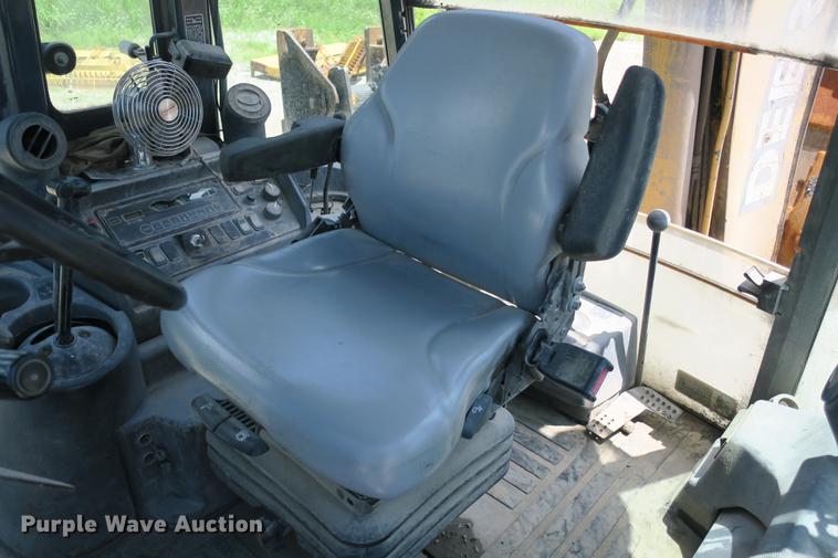 image for item DE3743 2003 John Deere 410G backhoe