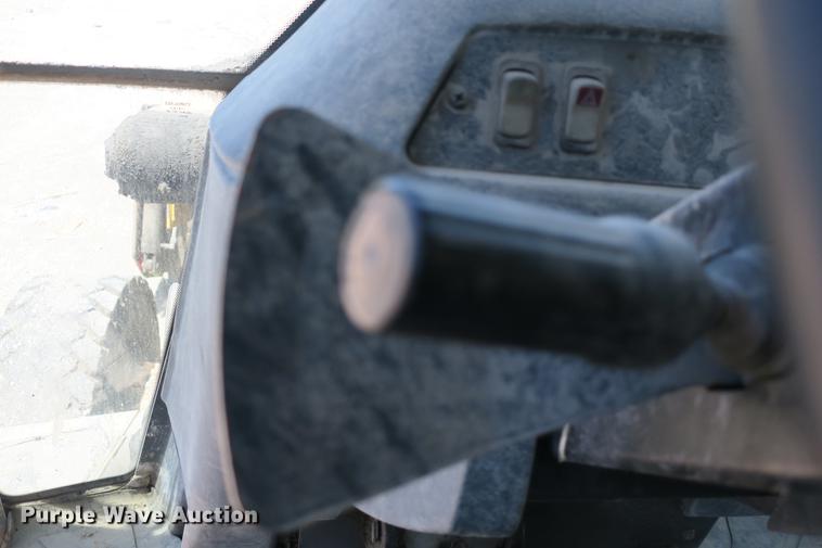 image for item DE3743 2003 John Deere 410G backhoe