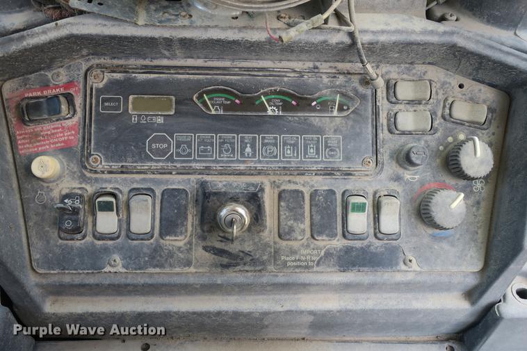 image for item DE3743 2003 John Deere 410G backhoe